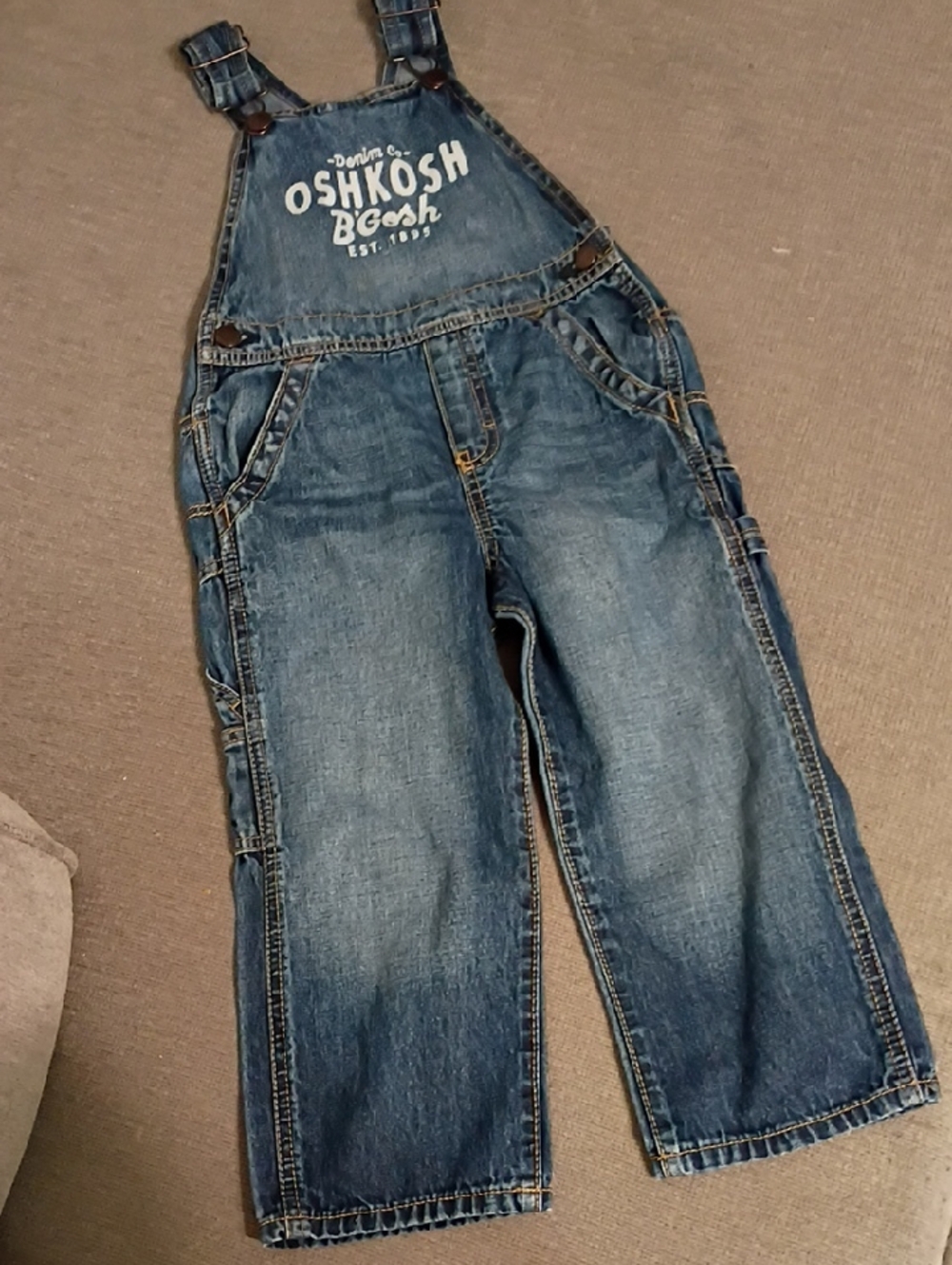 Oshkosh B'gosh Overalls 4T